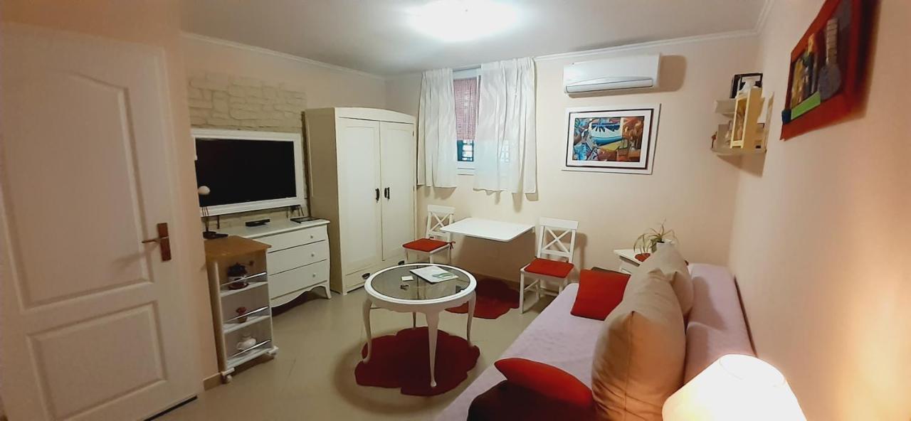 Studio Apartment Imagino Split Exterior photo